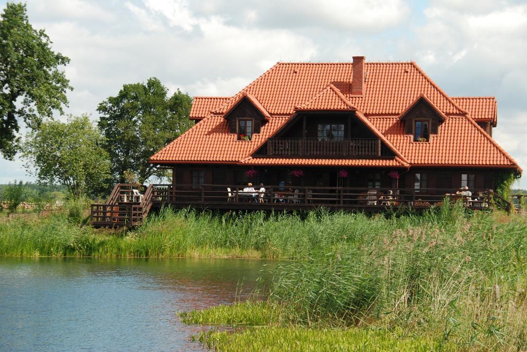 Dwor Labedzie W Kiermusach Kiermusy Экстерьер фото